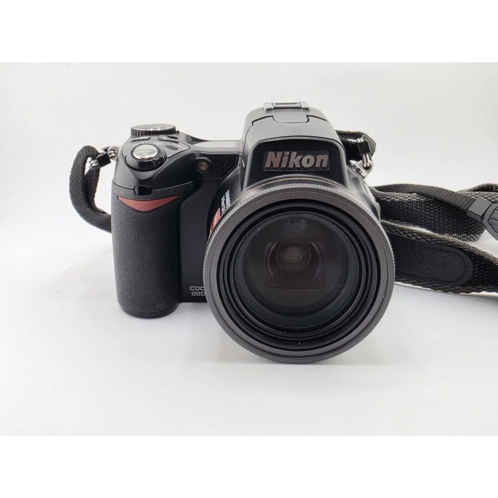 Nikon Nikon Coolpix 8800 VR 10x Zoom ED